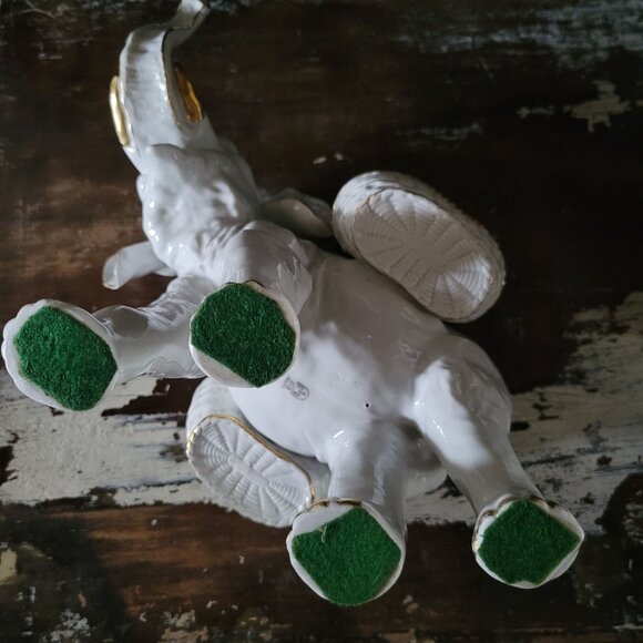 Von Schierholz Germany Porcelain Elephant Figurine Vase W/ Baskets, Centerpiece - Picture 7 of 11